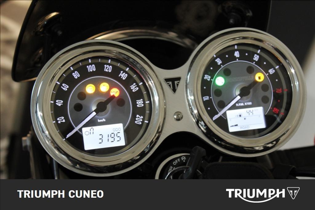 TRIUMPH Bonneville 900 T100 E5