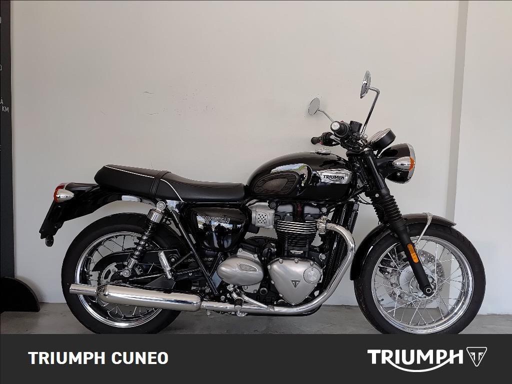 TRIUMPH Bonneville 900 T100 Black