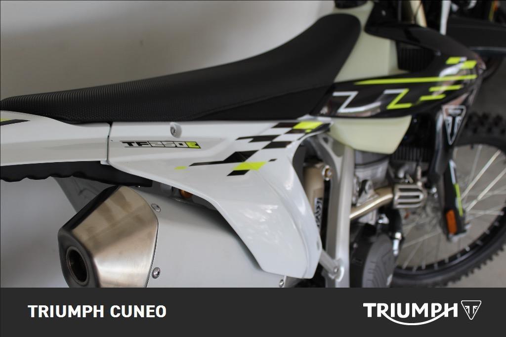 TRIUMPH TF 250 E Abs