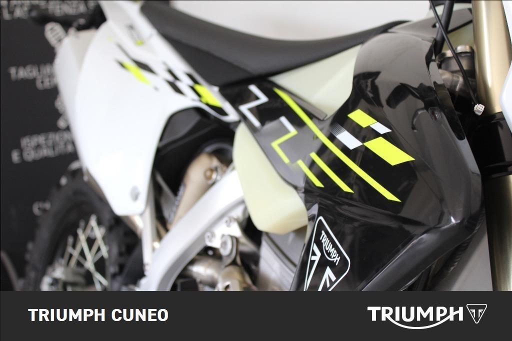 TRIUMPH TF 250 E Abs