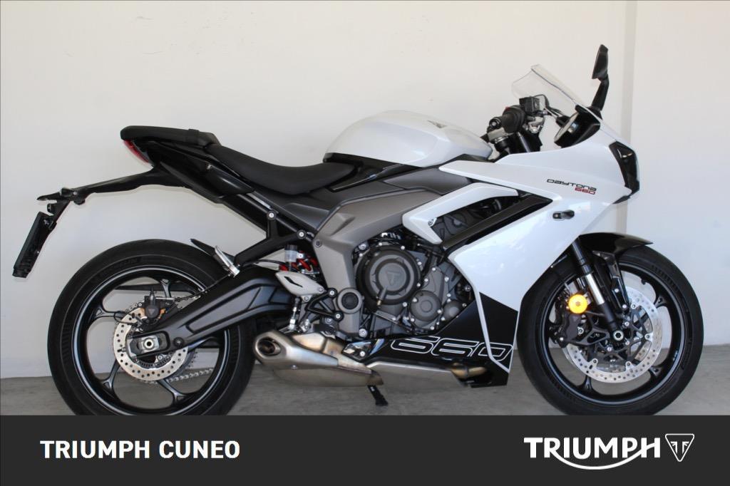 TRIUMPH Daytona 660 Abs