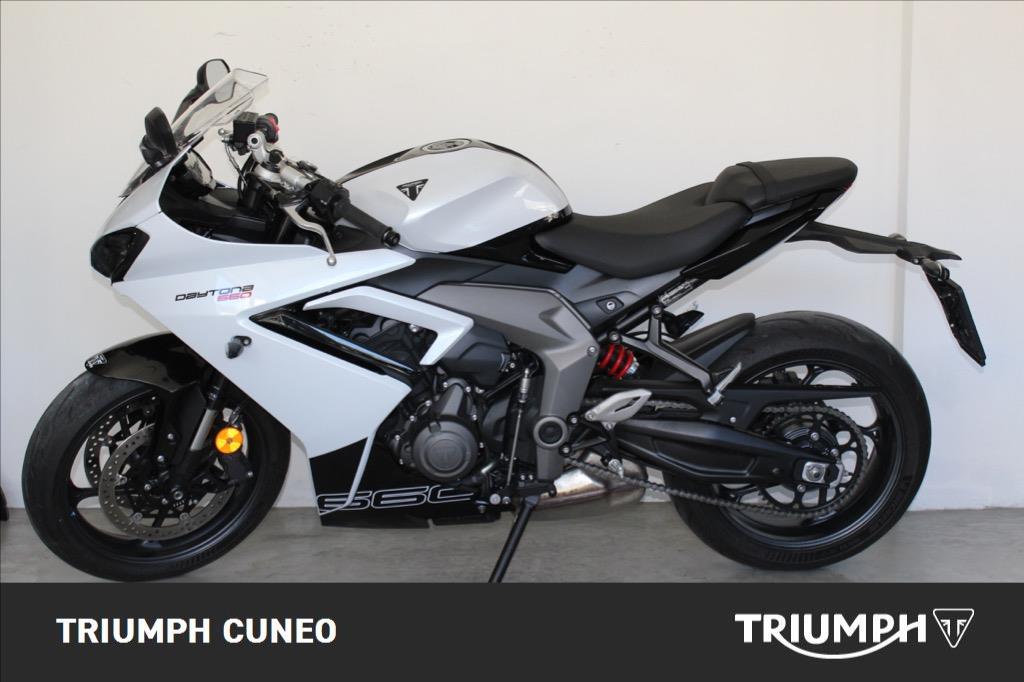 TRIUMPH Daytona 660 Abs