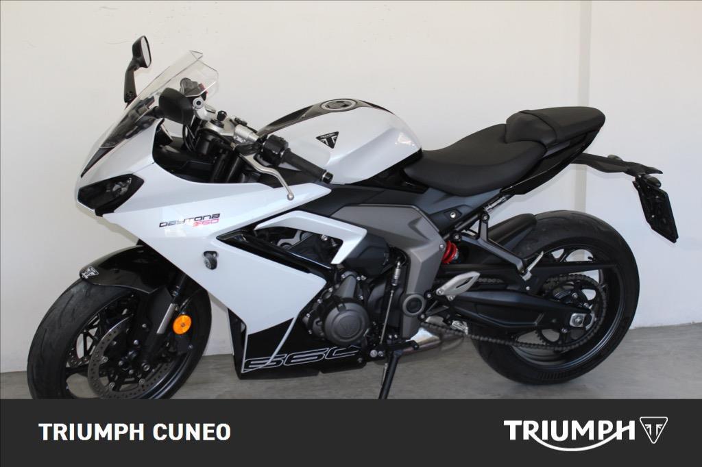 TRIUMPH Daytona 660 Abs