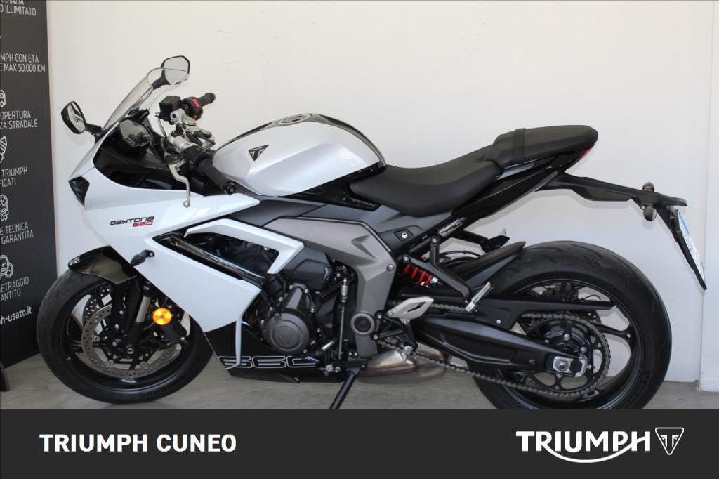 TRIUMPH Daytona 660 Abs