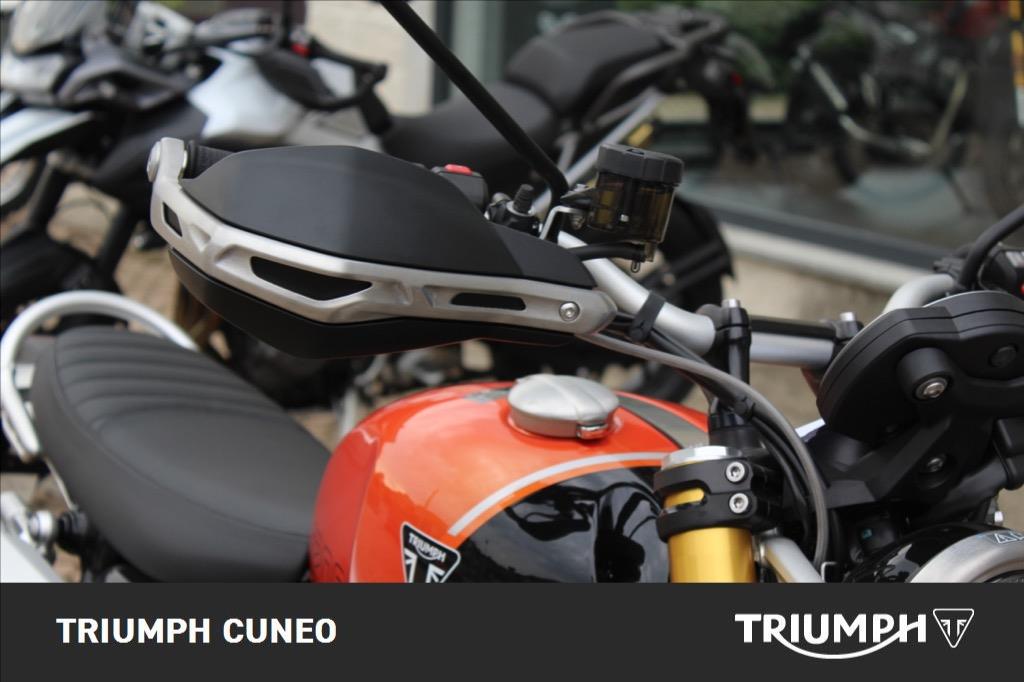 TRIUMPH Scrambler 1200 XE Baja Orange/Phantom Black Abs
