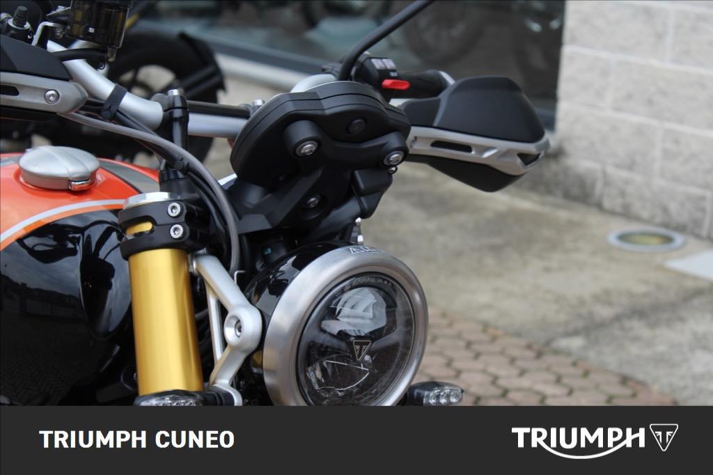 TRIUMPH Scrambler 1200 XE Baja Orange/Phantom Black Abs