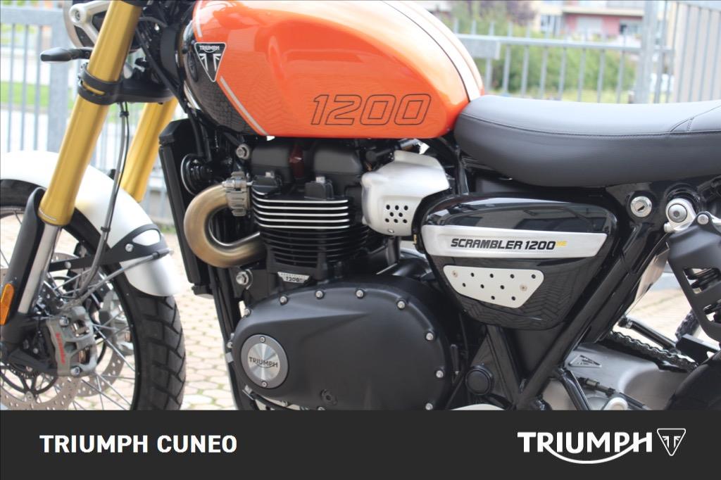 TRIUMPH Scrambler 1200 XE Baja Orange/Phantom Black Abs