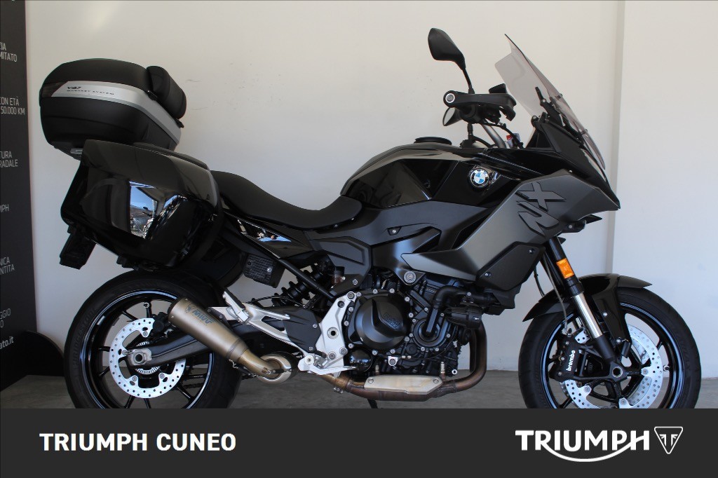 BMW F 900 XR Triple Black Abs