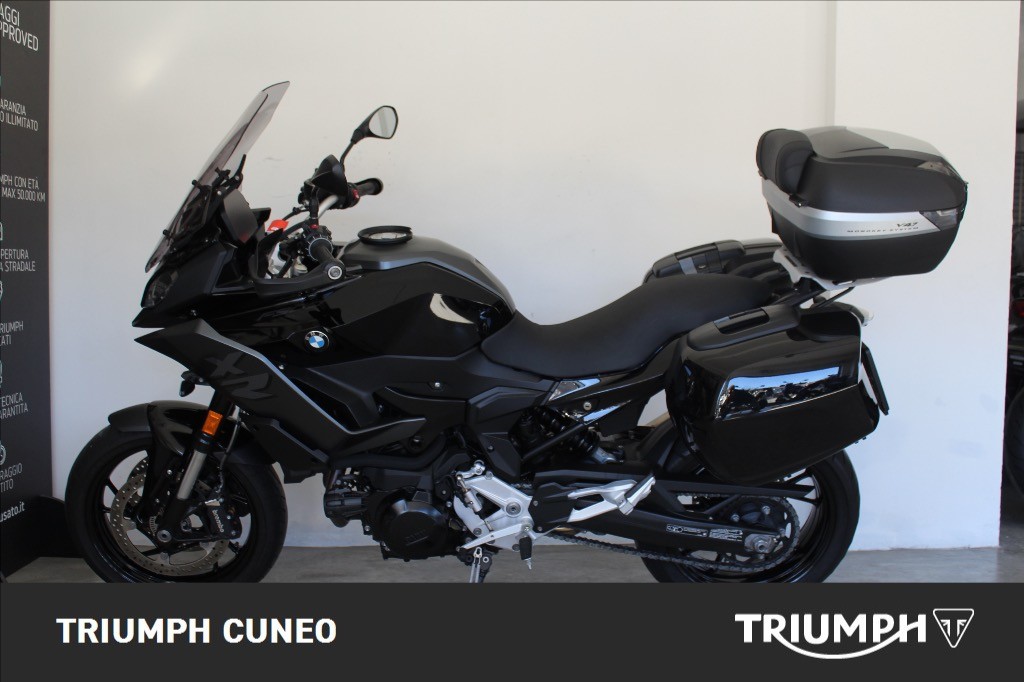 BMW F 900 XR Triple Black Abs