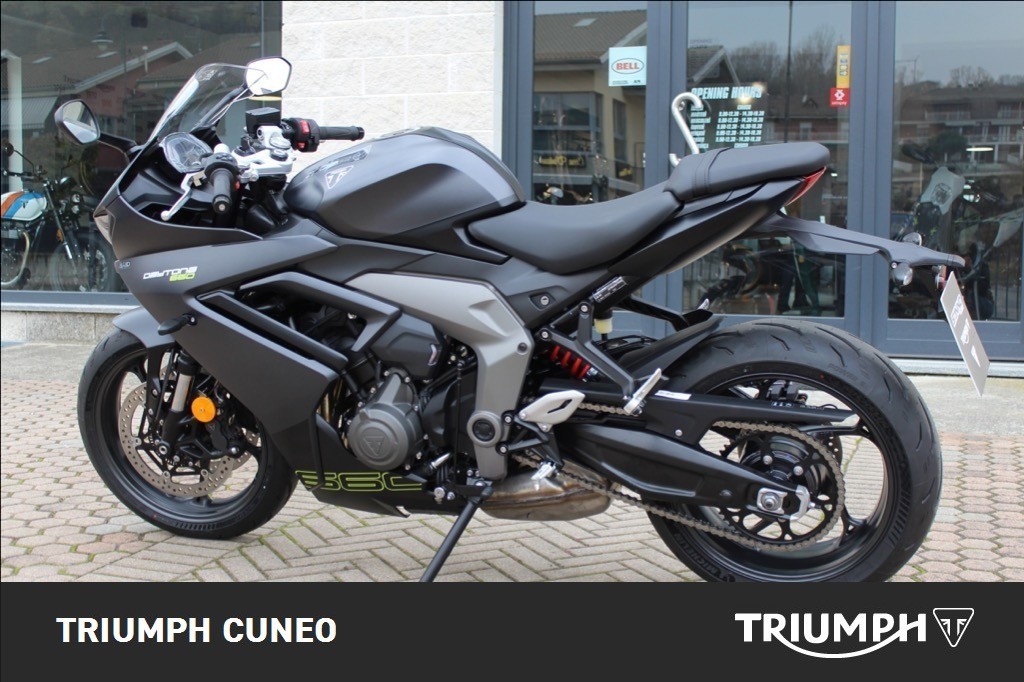 TRIUMPH Daytona 660 Abs