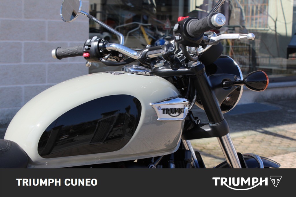 TRIUMPH Bonneville 900 T100 