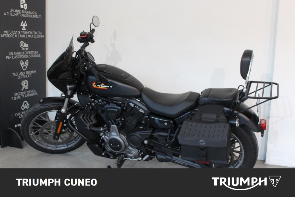 HARLEY-DAVIDSON 975 Nightster Special Vivid Black